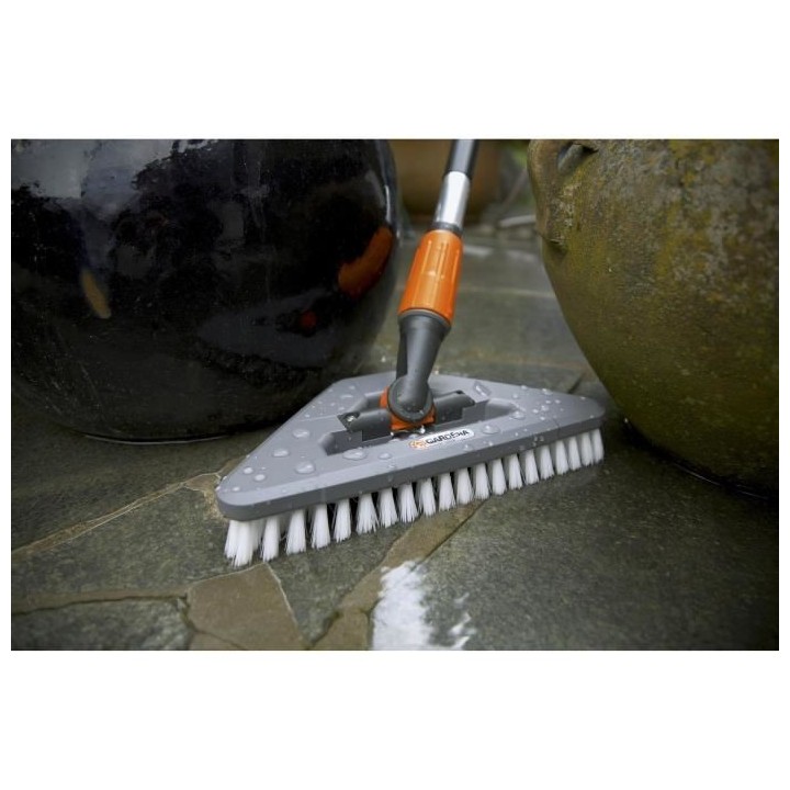 GARDENA Balai de lavage dur articulé Cleansystem – Tete pivotante 3