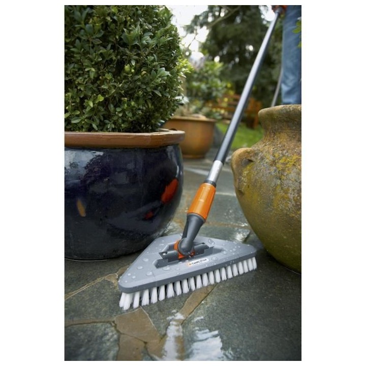 GARDENA Balai de lavage dur articulé Cleansystem – Tete pivotante 3