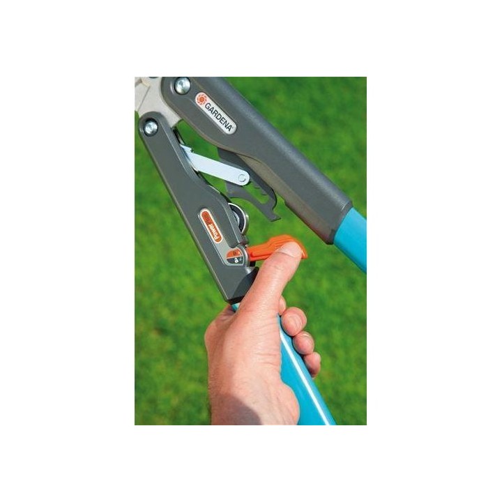 GARDENA Coupe-branches a enclume SmartCut Comfort – Lame enclume aut