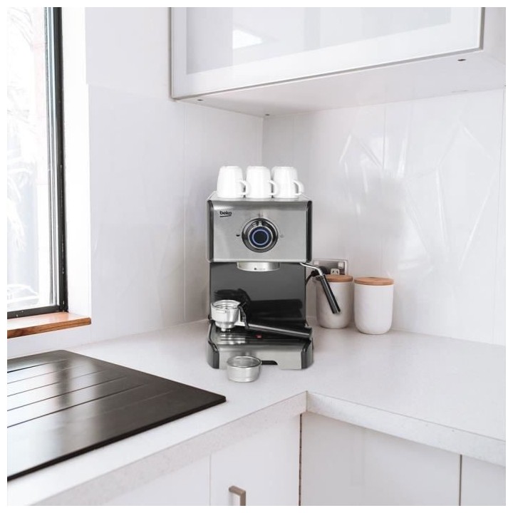 BEKO CEP5152B - Machine expresso classique 1200W - Réservoir 1,2L - B