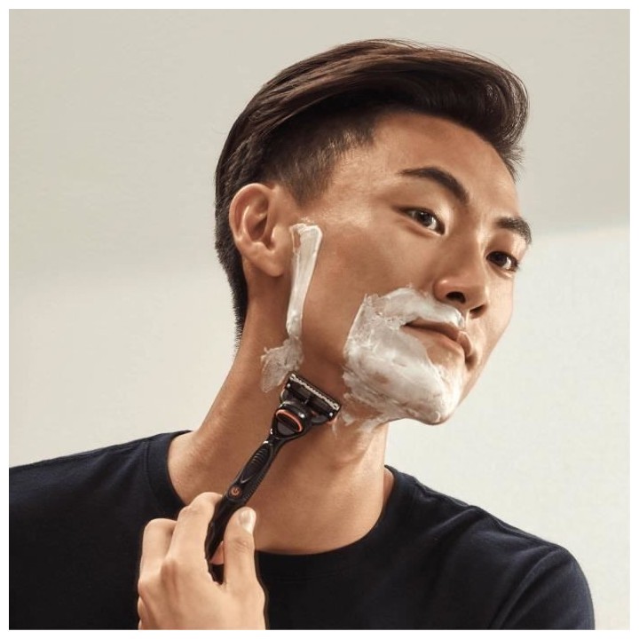 GILLETTE Rasoir Fusion5 Power - 3 lames