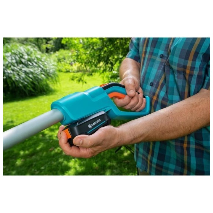 Taille-haies sur perche a batterie GARDENA - THS42/18V P4A - 18V - 42