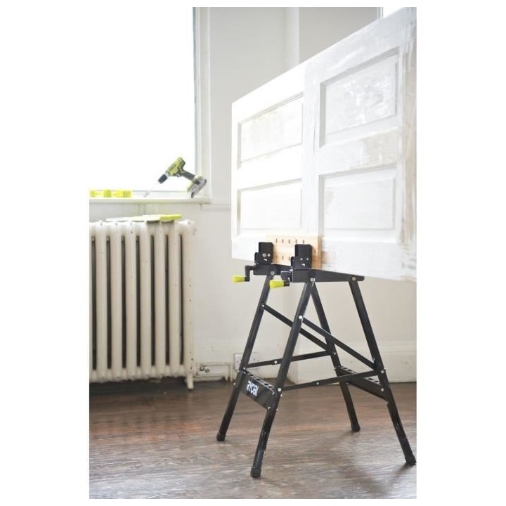 Etabli pliable - RYOBI - Orientable a 90° - Table bambou 605 x 625 x