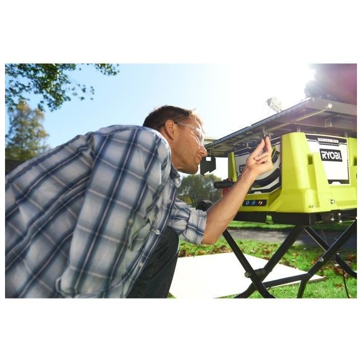 Scie sur table - RYOBI - 1800 W - Pietement rétractable - Lame 254 mm