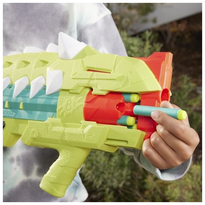 Nerf DinoSquad Armorstrike blaster a fléchettes, barillet rotatif 8 