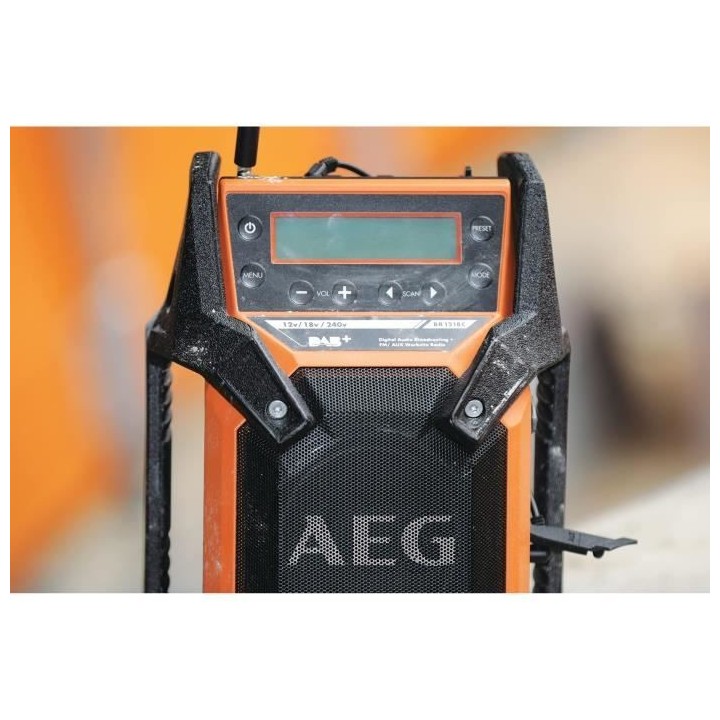 Radio de chantier AEG 12V-18V DAB+ USB sans batterie ni chargeur BR 12