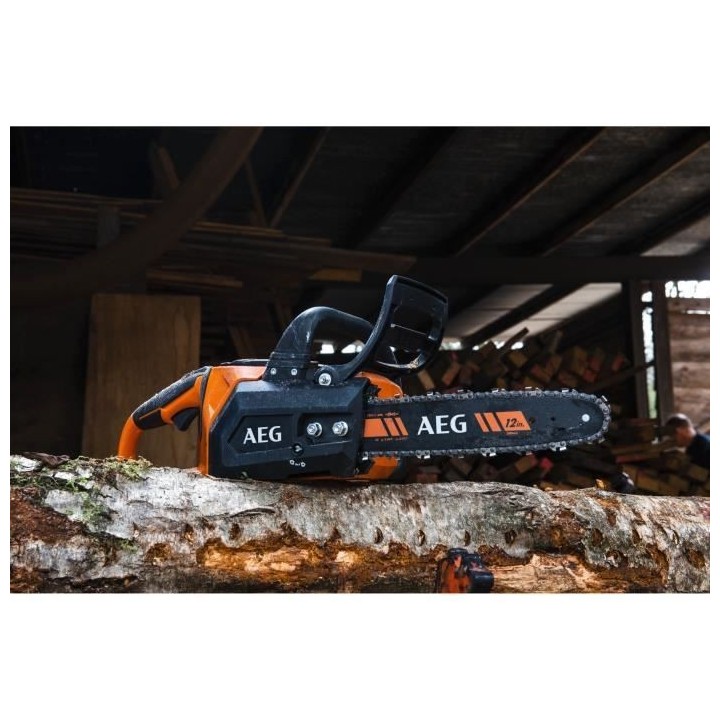 AEG Tronçonneuse 18V BRUSHLESS ACS18B30-0, longueur de coupe de 30 cm