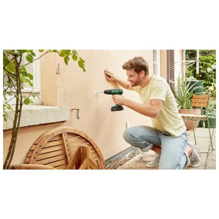 Perceuse visseuse a percussion Bosch EasyImpact 18V40 + (2xbatterie 2,