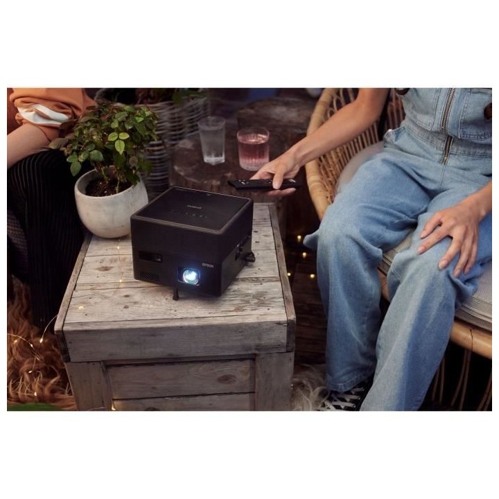 Projecteur laser EPSON EF-12 3LCD Full HD 1000 lumens