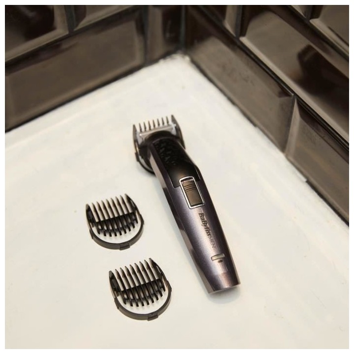 Tondeuse multifonction Babyliss MEN MT727E - 10 en 1 - lames en carbon