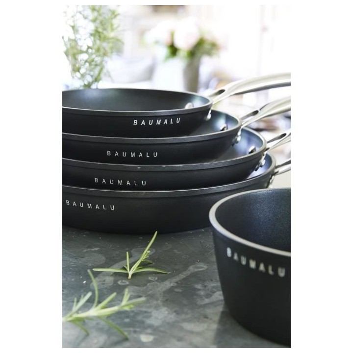 Poele a frire 20 cm BLACK EDITION