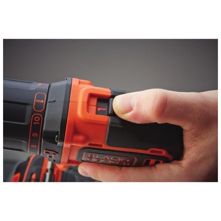 BLACK+DECKER Perceuse a Percussion Sans Fil 18 V BDC718AS2F-QW avec 80