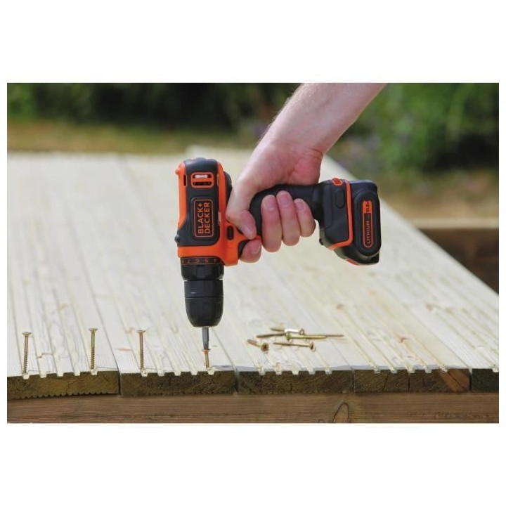 Visseuse sans-fil BLACK+DECKER BDCDD12KB-QW 12V avec 2 batteries 1,5 A