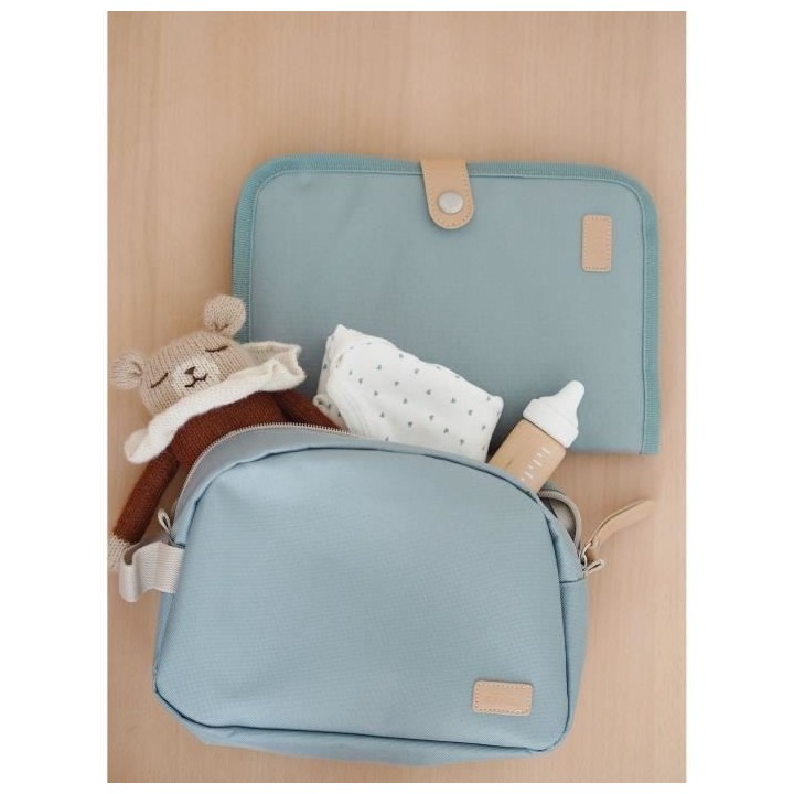 BEABA, Trousse de toilette bébé vert sauge