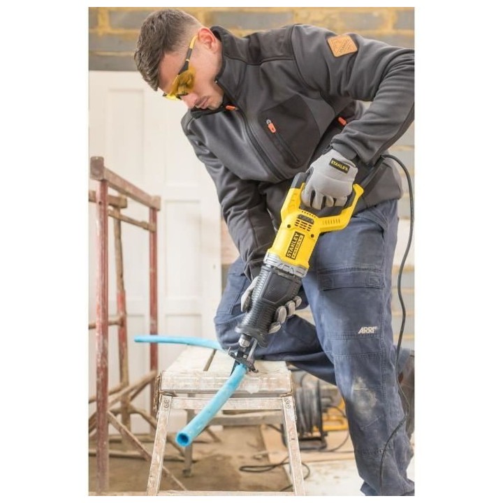 Scie Sabre - STANLEY FATMAX - FME360-QS - 900W