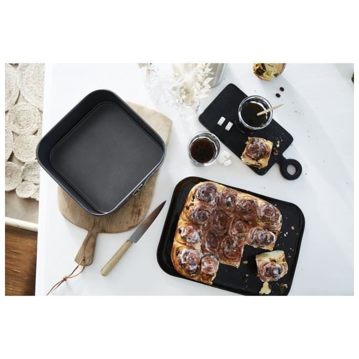 Moule carré a charnieres 22x22x7 cm SUCRE & GOURMANDISES