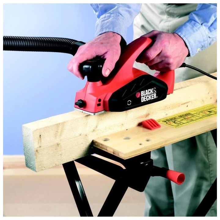 Rabot Filaire 650W BLACK+DECKER - 82mm (Livré avec un guide parallele