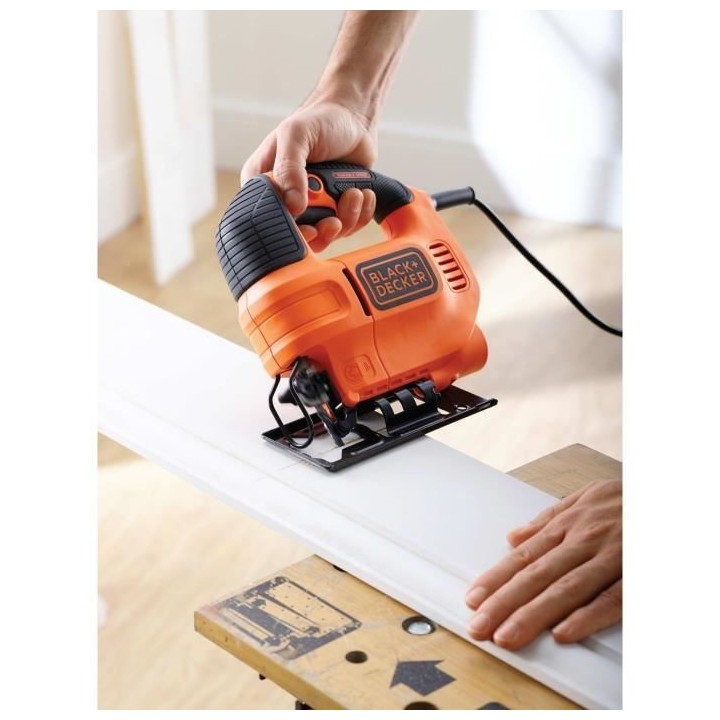 BLACK+DECKER Scie Sauteuse Pendulaire Filaire 520W KS701E-QS Vitesse V