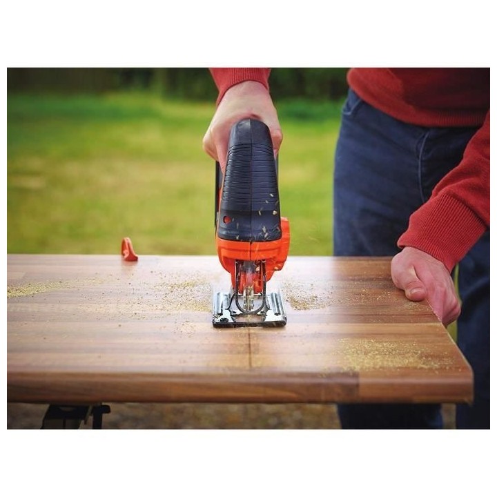 Scie sauteuse sans fil BLACK+DECKER BDCJS18N-XJ - 18V - 1 lame bois in