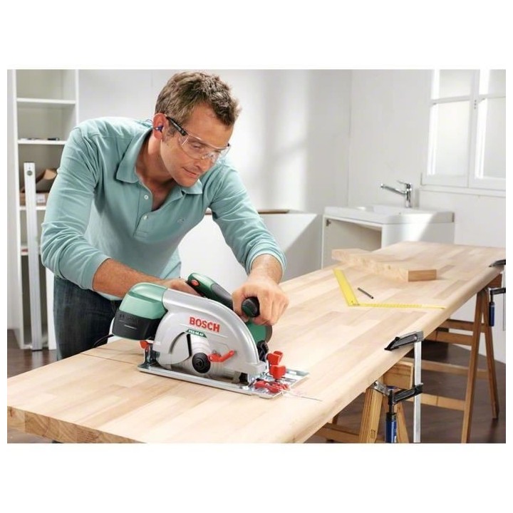 Scie circulaire filaire Bosch - PKS 66 AF - 1600W - 66mm de profondeur