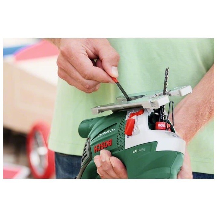 Scie sauteuse BOSCH PST 1000 PEL - 650 W - Profondeur de coupe 100 mm