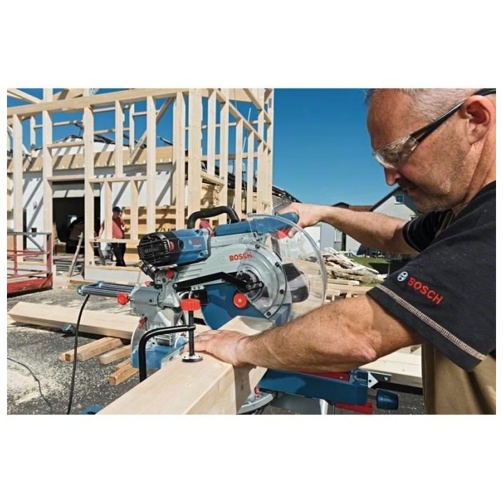 Scie a onglets radiale Bosch Professional GCM 12 SDE - Capacité de co