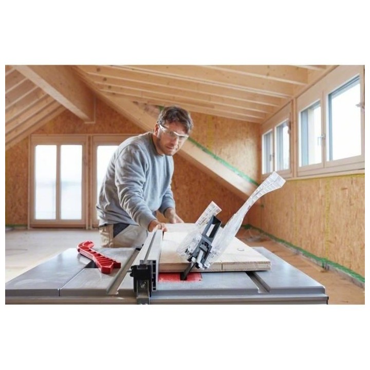 Scie circulaire Bosch Professional GTS 635-216 + Table de travail GTA