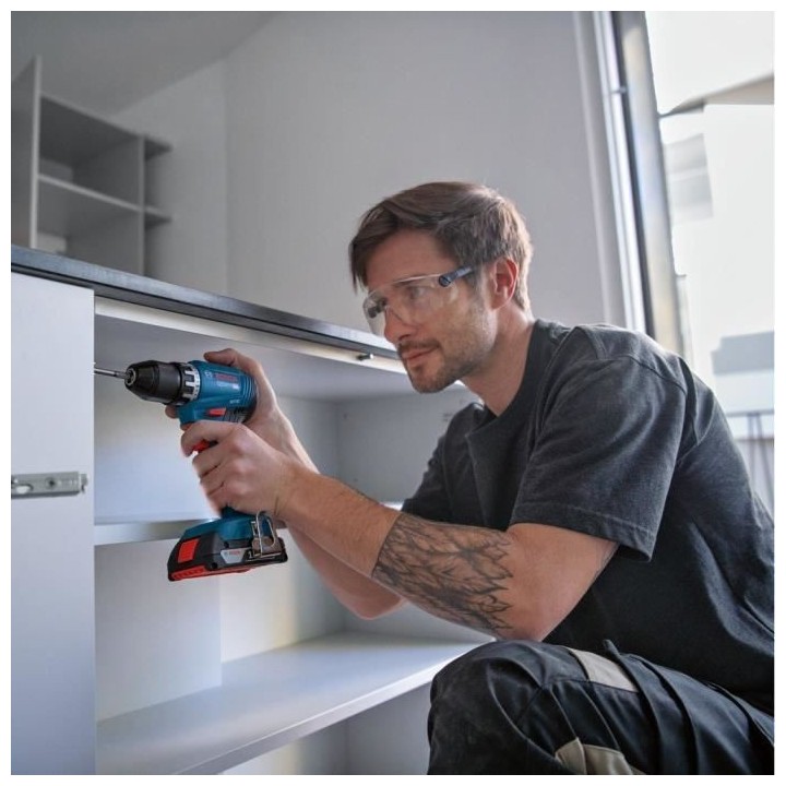 Perceuse-visseuse Bosch professional GSR 18V + 2 batteries 2,0Ah + cha