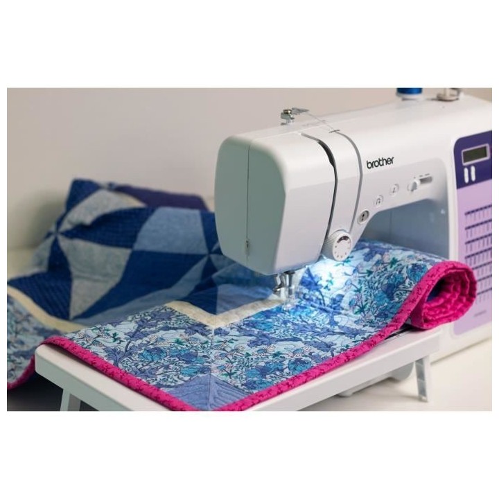 Machine a coudre électronique BROTHER FS70WTx - 70 points - Enfile-ai