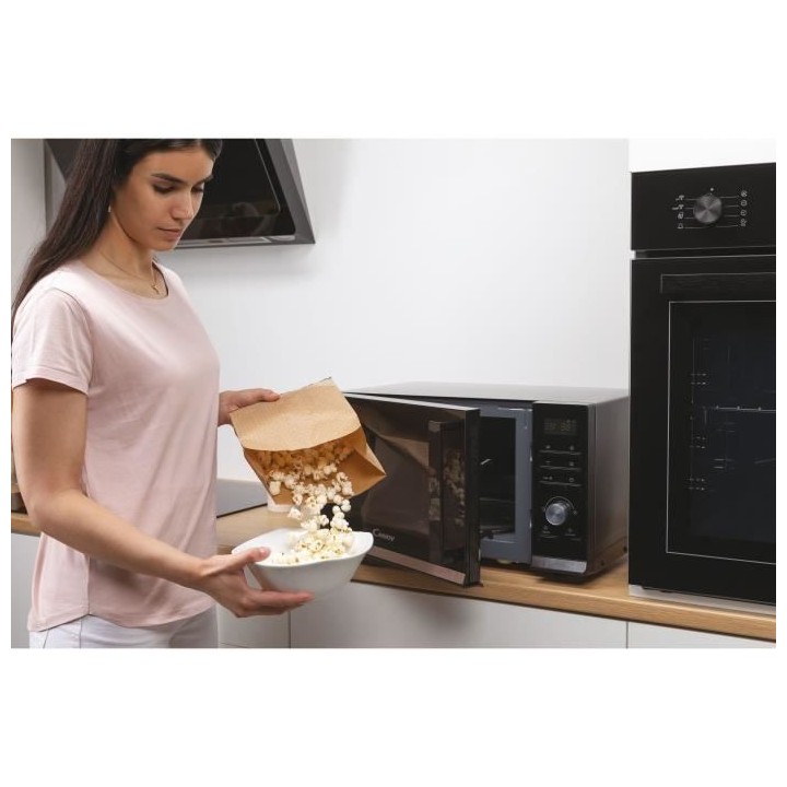 Micro-ondes pose libre CANDY CMGA23TNDB/ST - Noir - 23L - 900W - Grill