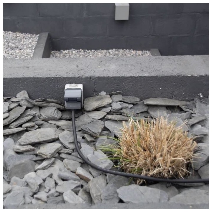 CHACON Set 3 mini prises extérieures On/Off - 2300W - FR + Télécomm