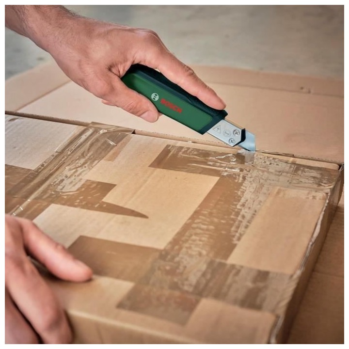 Cutter a lame sectionnable