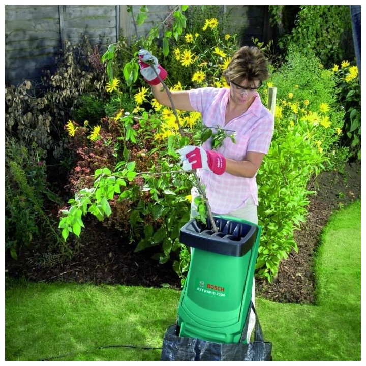 Broyeur de végétaux rapide Bosch - AXT Rapid 2000 (2000W, poussoir p