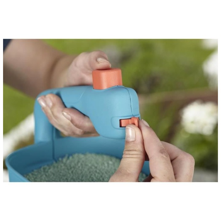 GARDENA Epandeur a main M – Capacité totale 1.8L – Surface 100m²