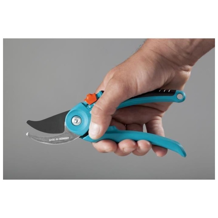 GARDENA Sécateur réglable a lame franche Classic B/S-M – Ø22mm ma