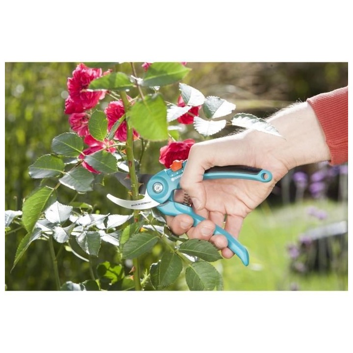GARDENA Sécateur réglable a lame franche Classic B/S-M – Ø22mm ma