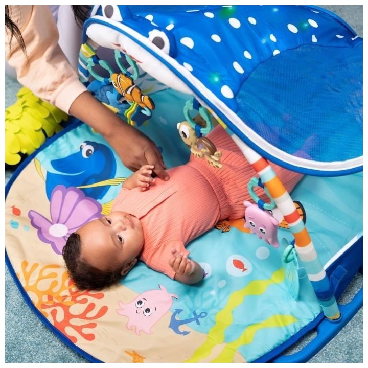 DISNEY BABY Tapis d'Eveil Monde de Némo, Musique et Lumieres, Jouets