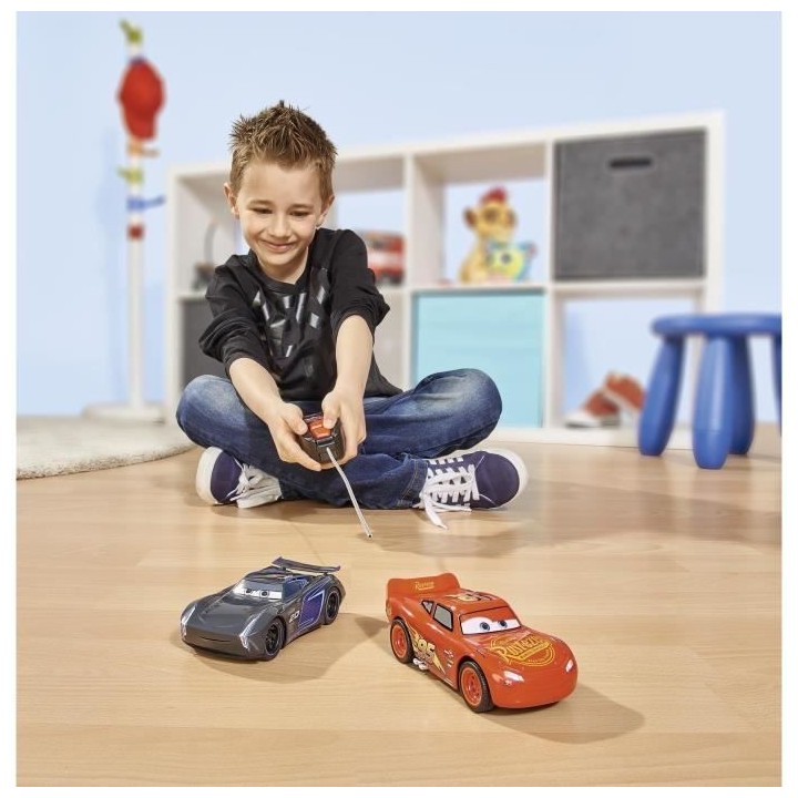 Cars - Voiture radiocommandée Majorette - Flash Mc Queen - Pile non i