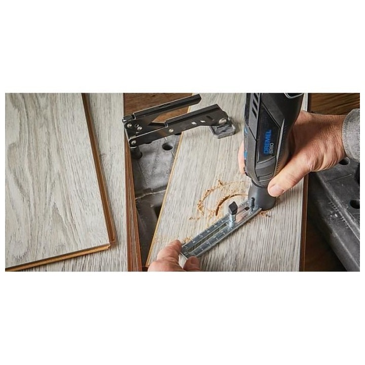 Outil multifonctions sans fil Dremel 8260 connecté - 65 accessoires +