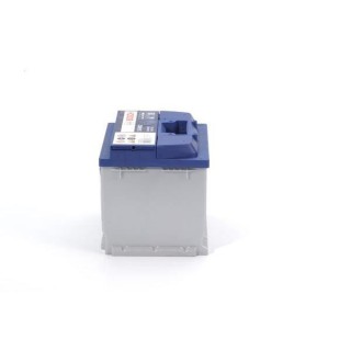 BOSCH Batterie Auto S4002 52Ah 470A / + a droite