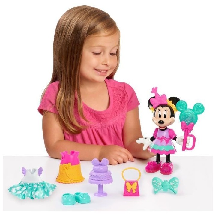 Coffret poupée - DISNEY MINNIE MOUSE - Figurine Articulée 15 cm Swee