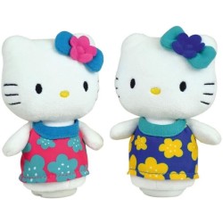 HELLO KITTY Peluche +/- 11 cm avec enceinte bluetooth - Robe rose ou bleu