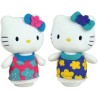 HELLO KITTY Peluche +/- 11 cm avec enceinte bluetooth - Robe rose ou bleu