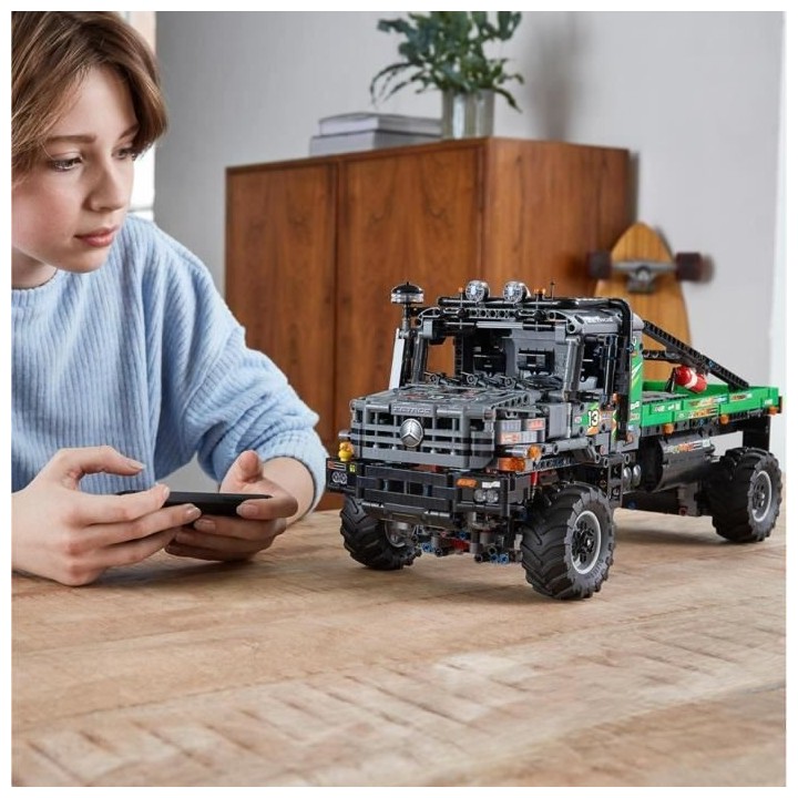 LEGO 42129 Technic Le Camion d'Essai 4x4 Mercedes-Benz Zetros, Voiture
