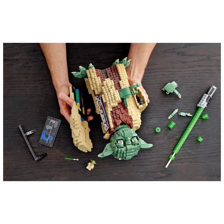 LEGO Star Wars 75255 Yoda, Jeu de Construction, Figurine, Sabre Laser,