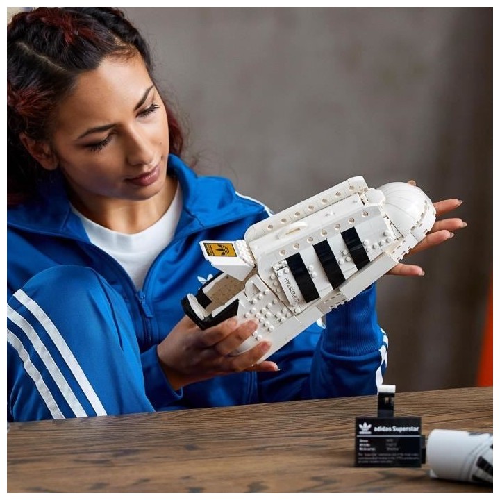 LEGO 10282 Icons Ensemble chaussure adidas Originals Superstar, Cadeau