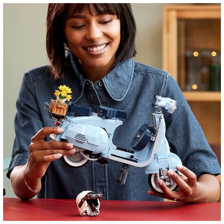 LEGO Icons 10298 Vespa 125, Collection Scooter Adulte