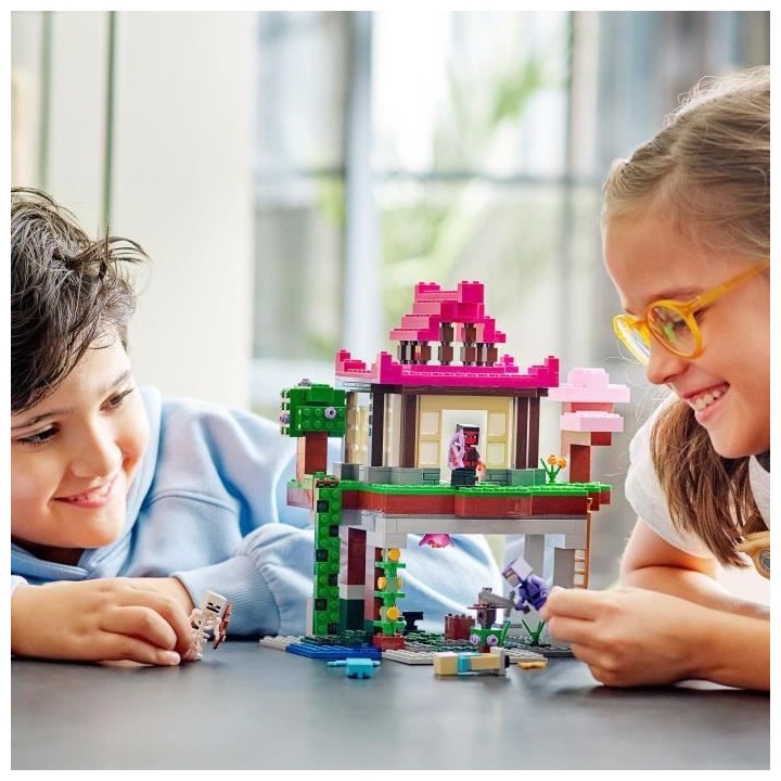 LEGO 21183 Minecraft Le Camp d'Entraînement, Set Maison Grotte, Jouet