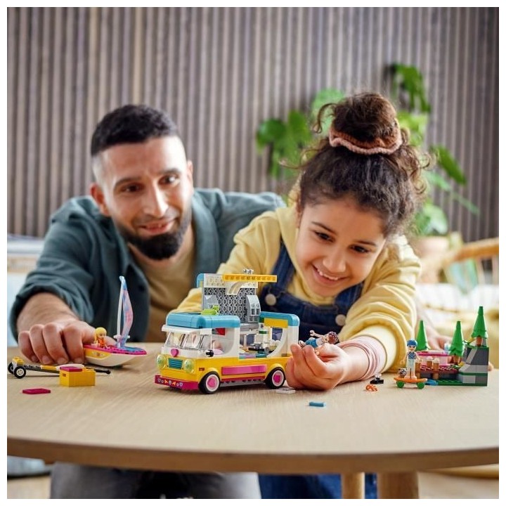 LEGO 41681 Friends Le camping-car et le voilier de la foret – Jeu d'