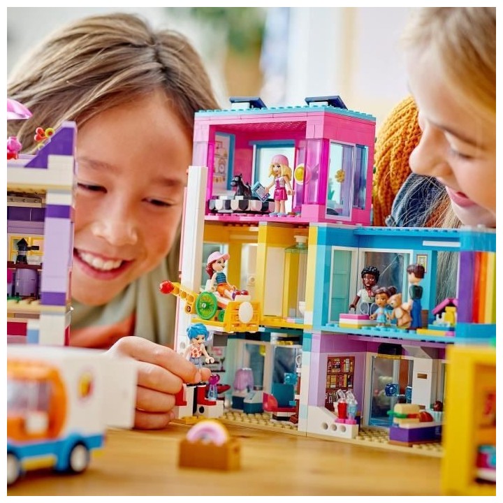 LEGO 41704 Friends L'Immeuble de La Grand-Rue, Maison de Poupée Heart